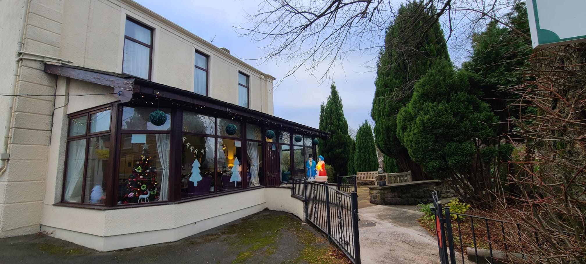 Vine House Exterior Image 01