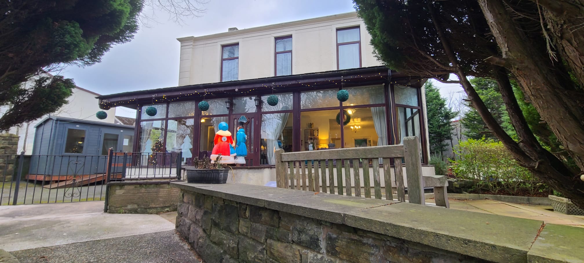 Vine House Exterior Image 03